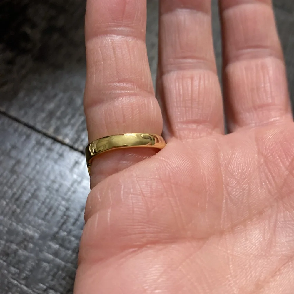 NWOT Size 6.5 Gold Tone Angel Wing Adjustable Ring!